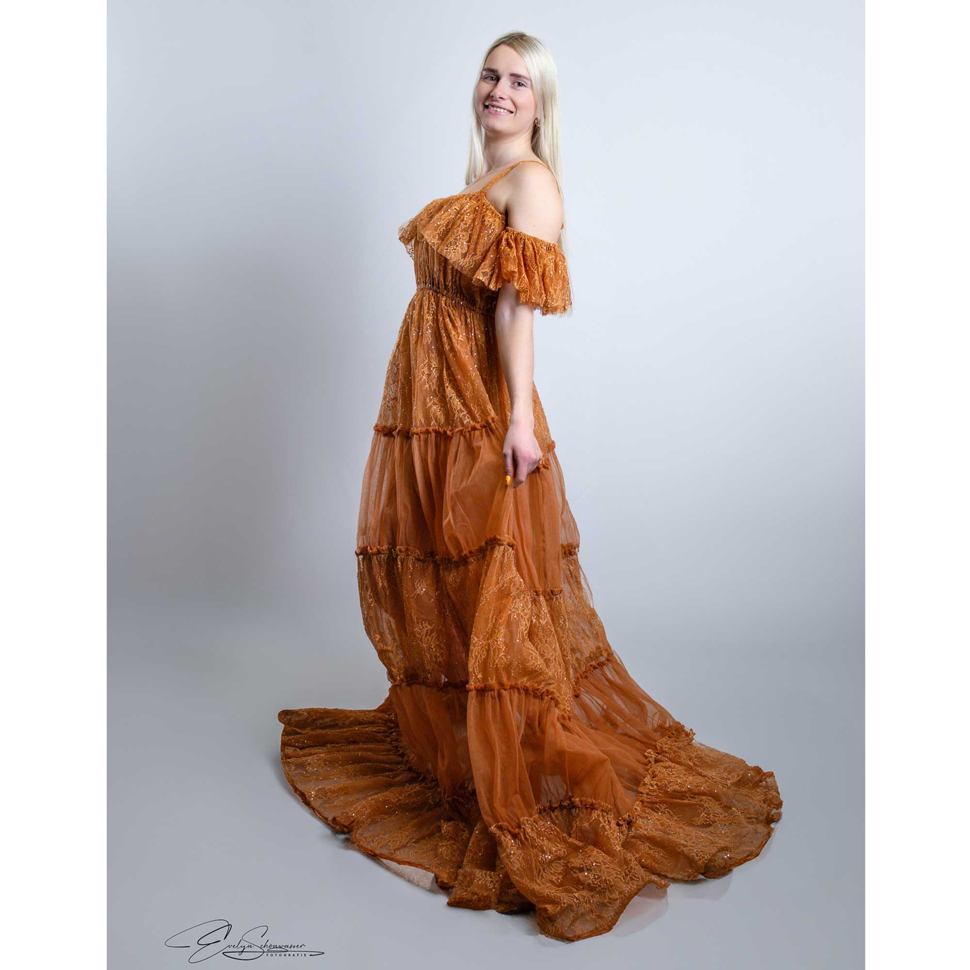Women Formal Wear Photoshoot - Don&Judy Hamile Elbiseleri Photoshoot Pullu Dantel