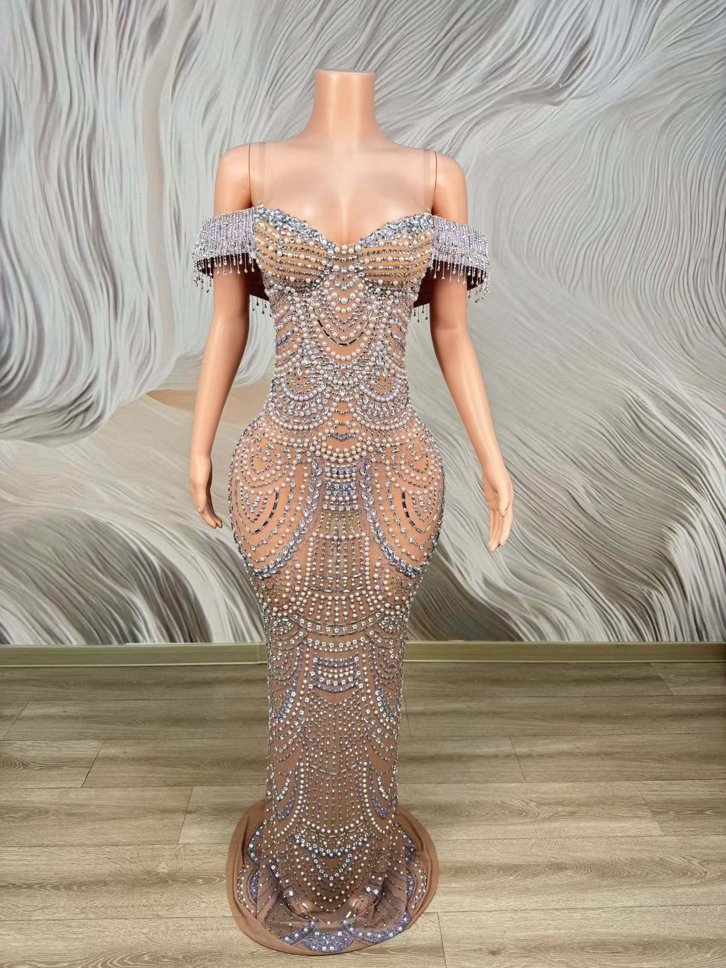 Lüks Zarif Resmi Straplez Uzun - Women Formal Wear Photoshoot incelemesi ve fiyatı