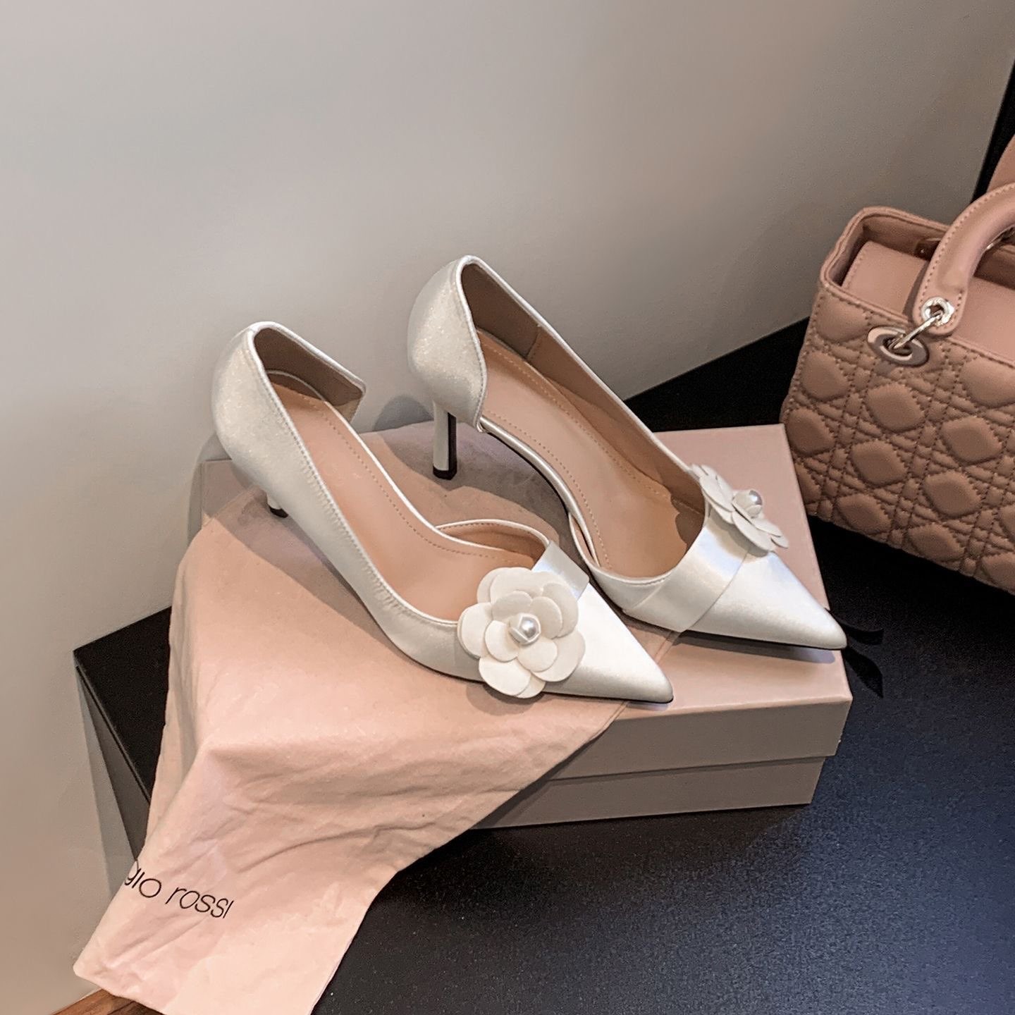 Saten Sivri Burun Stiletto Top - Women Formal Wear On Sale incelemesi ve fiyatı